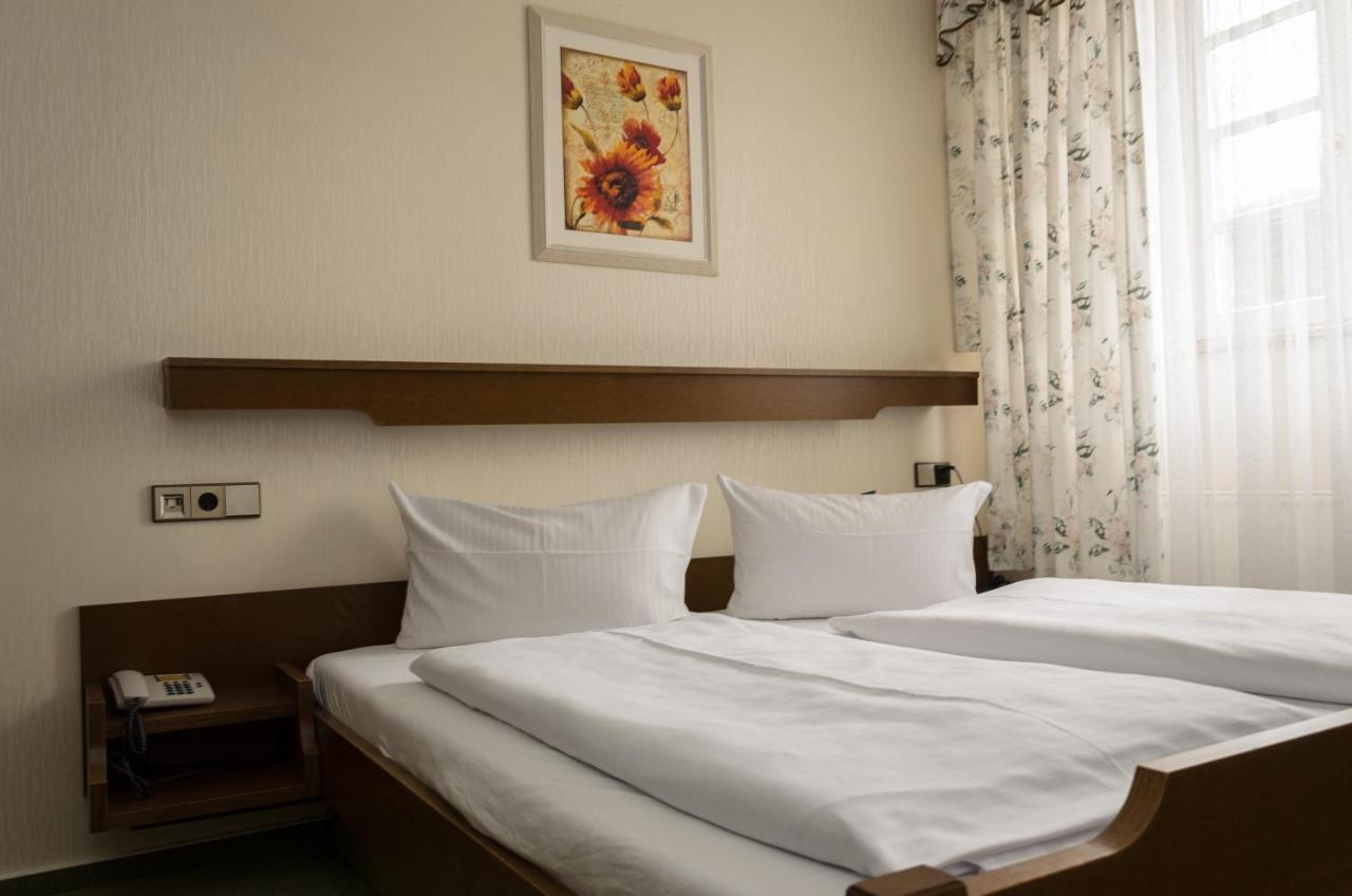 Hotel Rheingraf คัมพ์-บอร์นโฮเฟน ภายนอก รูปภาพ