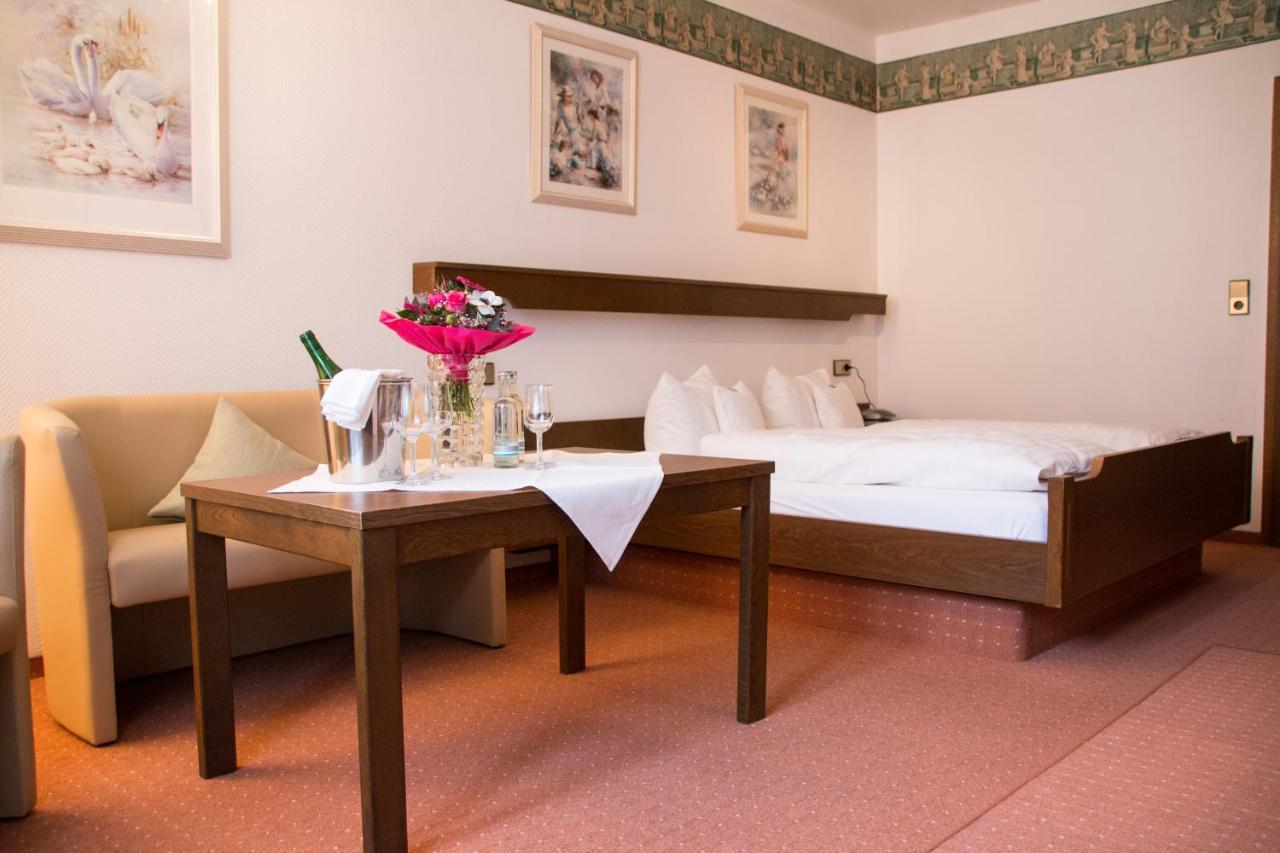 Hotel Rheingraf คัมพ์-บอร์นโฮเฟน ภายนอก รูปภาพ